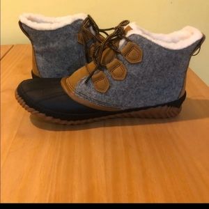 - Sorel out and about boots